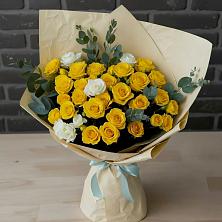 Букет цветов из:  Розы в Яжелбицы