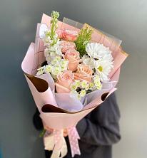 Букет цветов из:  Хризантемы и Розы в Яжелбицы