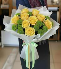 Букет цветов из:  Хризантемы и Розы в Яжелбицы