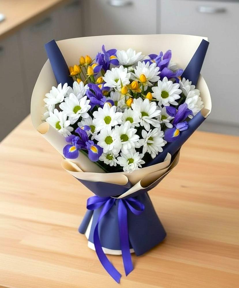 Букет цветов из: Розы, Ирисы и Хризантемы в Яжелбицы
