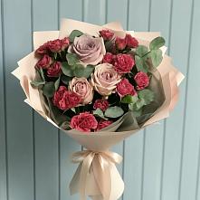 Букет цветов из:  Гвоздики и Розы в Яжелбицы