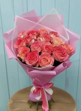 Букет 15 Розовых роз Равель в Яжелбицы