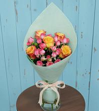 Букет цветов из:  Розы в Яжелбицы